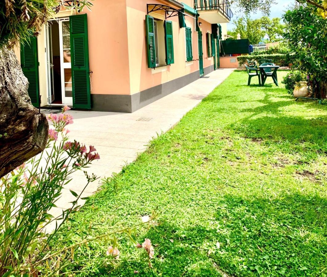 Il Gabbiano Di Pieve Bed & Breakfast Пиеве Лигуре Екстериор снимка